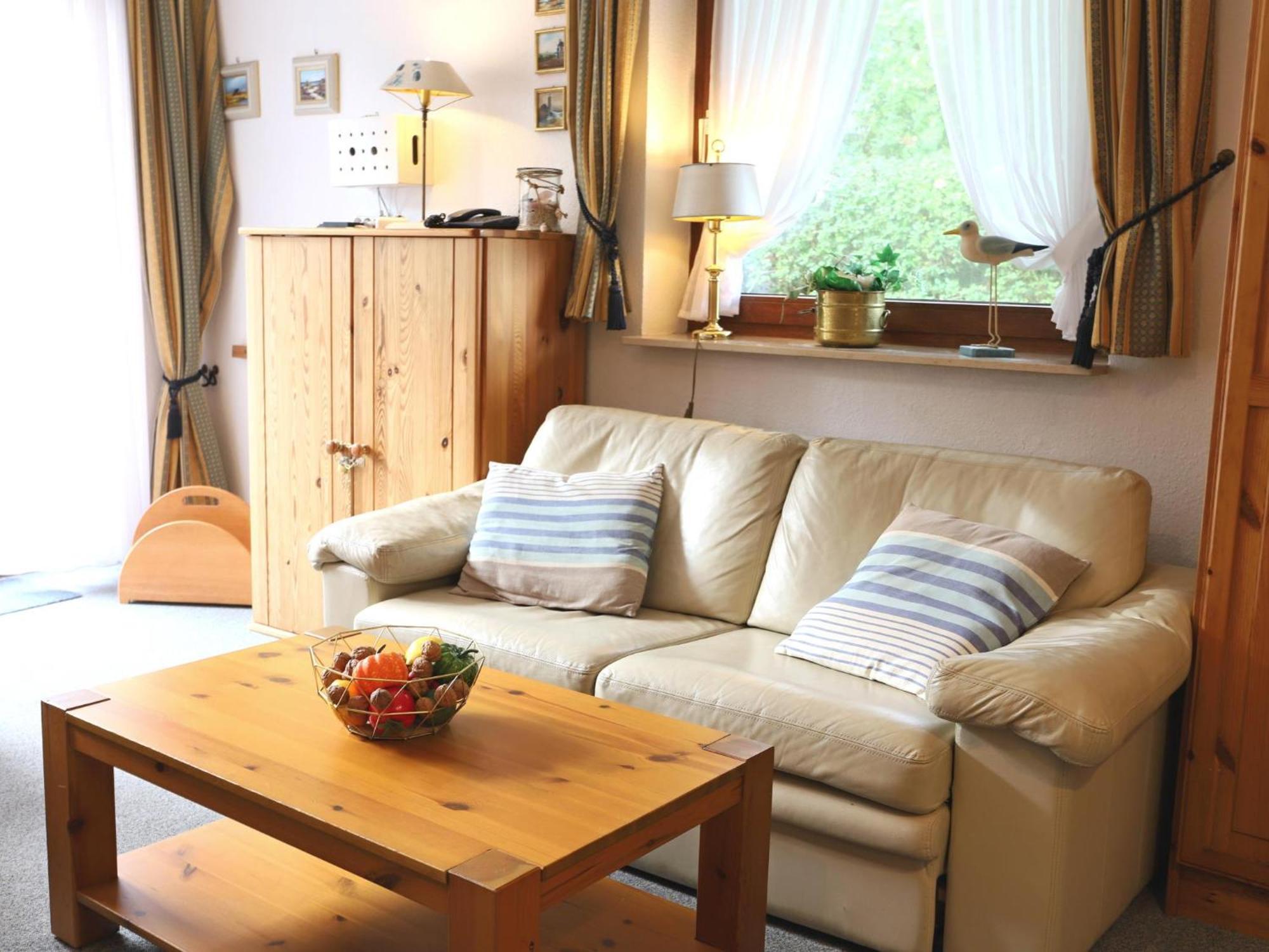 Ruhig Gelegenes Haus Am Ortseingang Von Wenningstedt Apartment Ngoại thất bức ảnh